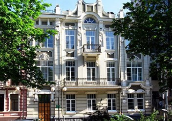 Клиника "МедСкиллс"