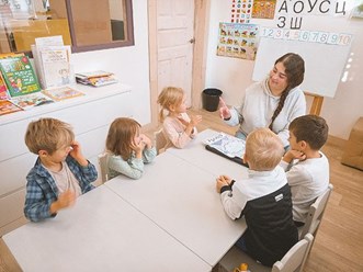 Фото компании  Детский центр Клевер 38