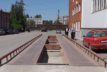 Автомобильные весы колейного типа