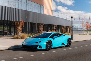 https://premiumcarsochi.ru/product/lamborghini/lamborghini-huracan-evo/

Наша группа в ВК https://vk.com/premiumcarsochi