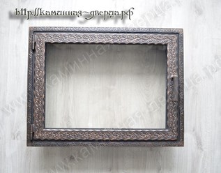 Дверца для камина с термостойким стеклом и покрыта патиной под медь