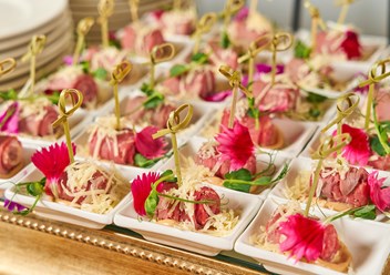 Фото компании  Stroganoff Catering 6