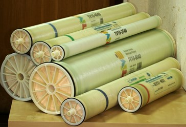 Обратноосмотическая мембрана Tive  низконапорная для коммерческого и промышленного применения. Используется для воды с общей минерализацией до 1500 мг/л (поверхностная, артезианская)