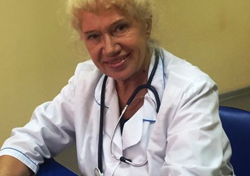 Поленова Зоя Борисовна
Терапевт
Стаж работы в должности врача-терапевта 42 года.