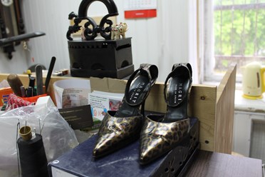 Фото компании ООО Мастерская по ремонту одежды и обуви на Парковой 3