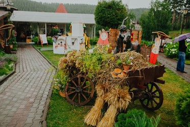 Фото компании  Пятое колесо, семейный ресторанный комплекс 66