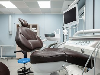 Фото компании  Стоматологическая клиника "Для семьи" на Байбакова 9