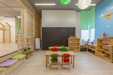 Фото компании  English Montessori Kindergarten 8