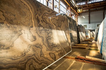 Сильвер Клауд (Оникс) - Склад Magmastones - более 50000 м2 камня в наличии.