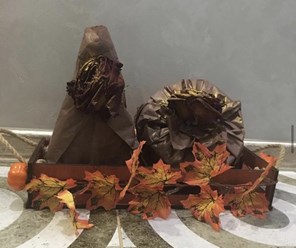 Букеты на заказ , цветы+ваза, поднос+открытка +упаковка подарка ручной работы
+79067340220