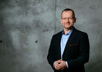 Налоговый консультант Алексей Мошкин. Помогаю платить меньше, не нарушая закон