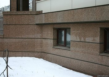 Выполнение работ по облицовке фасадов натуральным камнем. Фасады "на мокрую", вентилируемые фасады