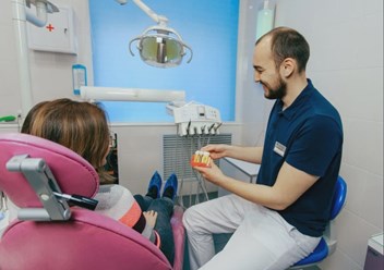 Фото компании  Стоматологическая клиника   «Лидер Дент» 6