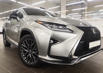 Полировка кузова, химчистка салона автомобиля Lexus
