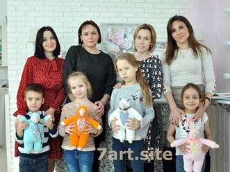 С детского мастер-класса.