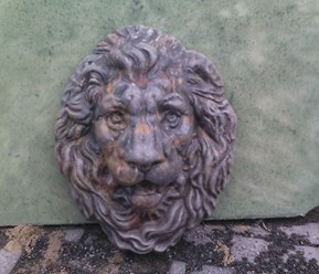 Голова льва - декор для забора.  Размер 40*30 см,  Стоимость 400 рублей/шт