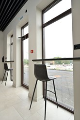 Оклейка машин в СПб, детейлинг стулия в Охта Парк