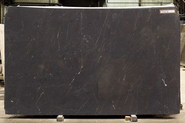 Амарула Лощеная (Кварцит) и еще более 500 видов натурального камня ждут Вас на складе MagmaStones.