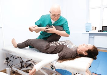 Фото компании ООО Медцентр Елены Малышевой 6