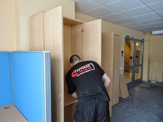 Сборка мебели в Барнауле.
Вызвать сборщиков мебели в Барнауле по телефону: 8-952-007-0000 . Сайт компании ГрузОк22 : www.609660.ru