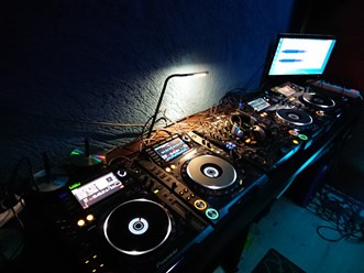 Фото компании ИП Школа диджеев  "Underground mix Academy" #UndergroundMA 7