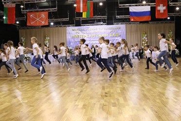 Фото компании  Танцевальная школа Аделанто 8