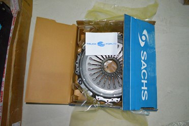 Грузовые запчасти, запчасти запчасти для грузовиков, грузовики, грузовые авто, спецтехника, запчасти для спецтехники, запчасти на спецтехнику, запчасти на грузовые авто, запчасти на грузовики, тракфор