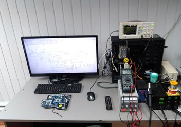 Наше профессиональное оборудование для ремонта ноутбуков и компьютеров -
 лабораторный блок питания, осциллограф и т.п.