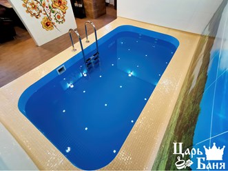 Русский зал в комплексе Царь Баня
Для Вас:
- Жаркая парная из липы
- Большой бассейн с гидромассажем
- Зона отдыха
- Душевая