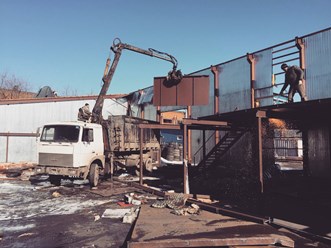 Демонтажные работы и самовывоз металлолома в Москве.