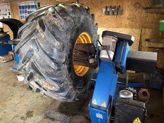 Грузовой шиномонтаж