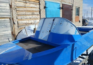 Полипропиленовая лодка Ресурс 440ДС