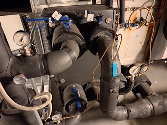 Замена теплообменника https://chiller-servis.ru/zamena-teploobmennika-v-chillere 8500 руб за услугу. Замена теплообменника чиллера в Москве и Московской области.