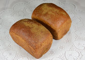 Хлеб Приятный (заварной, посыпан кориандром) вес: 0,3 кг