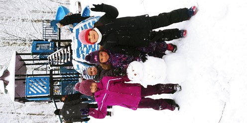 НАФ НАФ на зимней прогулке