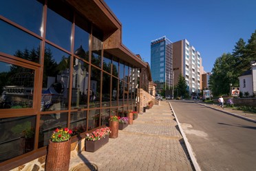 Фото компании  Пятое колесо, семейный ресторанный комплекс 56