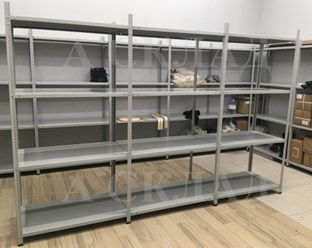 Стеллаж с полками металлическими. Различная нагрузка от 100 до 200 кг