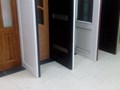 Межкомнатные двери в офисе продаж Большой ассортимент межкомнатных дверей. Двери для любых интерьерных решений.