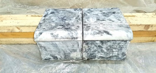 Проступи Шагрень-прорези (комплект)
Проступь	250*300*35
Подступенок	250*170*35
Вес комплекта 	10 кг