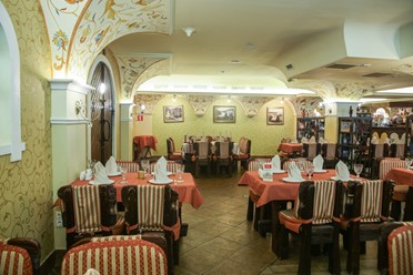 Фото компании  Добрыня, ресторан русской кухни 96