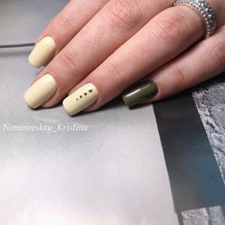 Маникюр с выравниванием ноготка базой и покрытием гель-лак