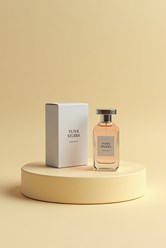 Брендинг и упаковка для вашего продукта
Брендинг для вашего продукта: создаём фирменную упаковку и дизайн, как на фото с флаконом духов и коробкой. Ваш бренд будет выделяться на рынке с Юва Студией!