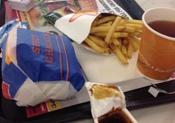Фото компании  Carl&#x60;s Jr, сеть ресторанов быстрого обслуживания 6