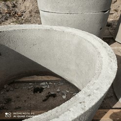 Наша компания выполняет как розничные, так и оптовые поставки колец жби для колодцев. Вся продукция полностью отвечает положениям СанПиН2.1.4.544-96, а также ГОСТ 8020-90, имеет сертификаты качества.