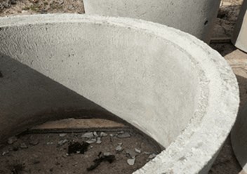 Наша компания выполняет как розничные, так и оптовые поставки колец жби для колодцев. Вся продукция полностью отвечает положениям СанПиН2.1.4.544-96, а также ГОСТ 8020-90, имеет сертификаты качества.