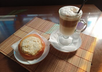 Кофе и ватрушка - отличный завтрак или полдник:-)