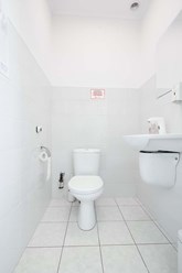 Туалет в клинике пластической хирургии Эталон