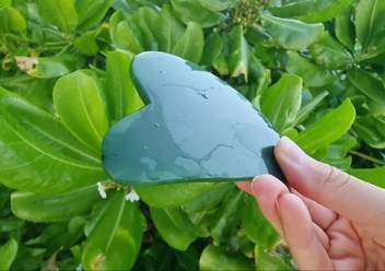 Нефритовый скребок Гуа-ша