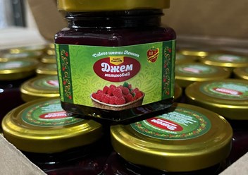 Джемы в ассортименте:
Крыжовник, клубника, малина, вишня, голубика, яблоко