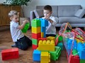 Конструкторы и кубики детские